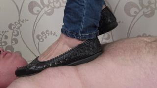 [GetFreeDays.com] Gloria - Flats Trampling foot fisting-1