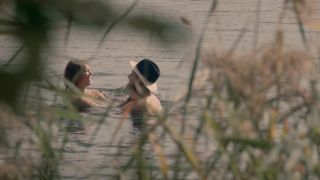 Britta Hammelstein - Petting statt Pershing (2018) HD 720p - [Celebrity porn]-0