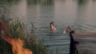 Britta Hammelstein - Petting statt Pershing (2018) HD 720p - [Celebrity porn]-9