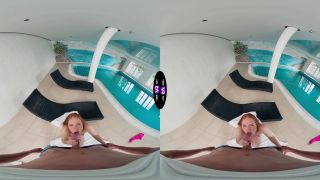 Intense Horny Holly Molly Seduces Stranger At Luxury Hotel Pool - TeenMegaWorld-5