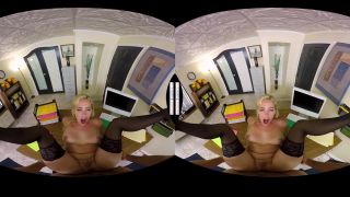 Mia Malkova - Boss woman Mia Malkova pulls out all her tr...-8