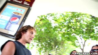 Amber Rayne, Richelle Ryan, Tiffany Brookes CarWash Fuckin (Blowjob porn)-1