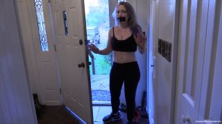 Vonka Romanov - Surprising An Intruder.-3