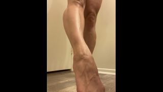 Kendra heaux () Kendraheaux - just a quick calve flex 26-05-2021-7