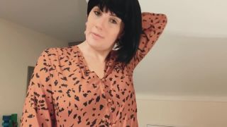 Giantess British MILF Lacey-Lou Martin Shrinks Husband-2