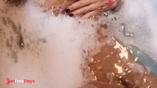 Sexy Crem-Bad mit Vanessa-7