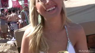 College Party Girls Flash Their Tits In Public During Spring Break public -3