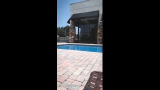 clip 9 julie cash femdom femdom porn | zoeyt12321-06-2020-69330052-Relaxing poolside | fapme.org-8