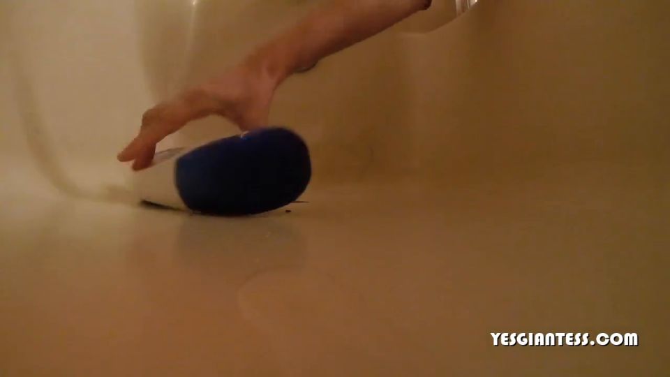 BuddahsPlayground - The Tiny Escapee (Fetish porn)
