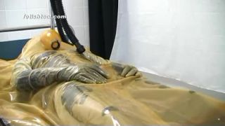 Latex Porn – 8384 – Total Enclosure Blow Job – Valentina – Slave Q. on femdom porn femdom deepthroat-0