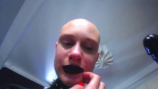 Webcam Bald Latex Girl Shiny Princess Deepthroat Training Deepthroatandvomit (Fetish porn)-1