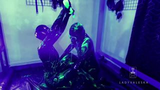 Lady Valeska - Rubber Double Fisting With Uv Slime - Rubber double-2