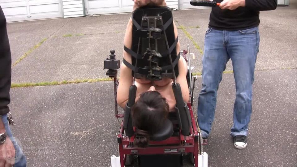 House of Gord15 05 22 Natalie Minx Meets The Quadrofuck (Installation)