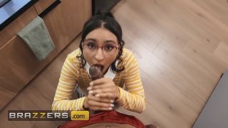 6226 Hailey Roses Pussy Gets Stuffed By Hollywood And Jodie I...-1