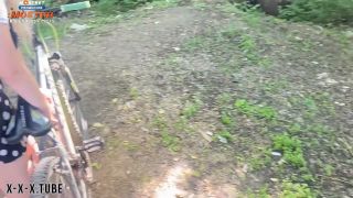 Amateur porn A Stranger S Bike Broke Down I Decided To Help She Thanked Me With Sex In The Forest  Montanasvibe -0