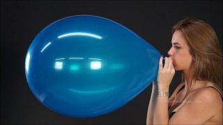 Custom Fetish - Amber Valentine s Blow to Pop Debut - Fetish-5