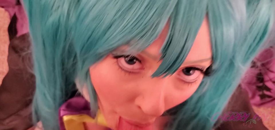 Cherry Fae – Hatsune Mikus Halloween Treat Cosplay!
