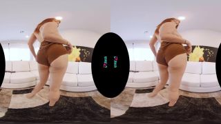 VRHush - Lauren Phillips - Have You Ever Played Sexy Madlibs Before? - Cumshot-2