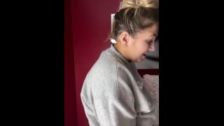 Fetish porn  Karlie Montana Teases in Her Steamy Solo Video-4