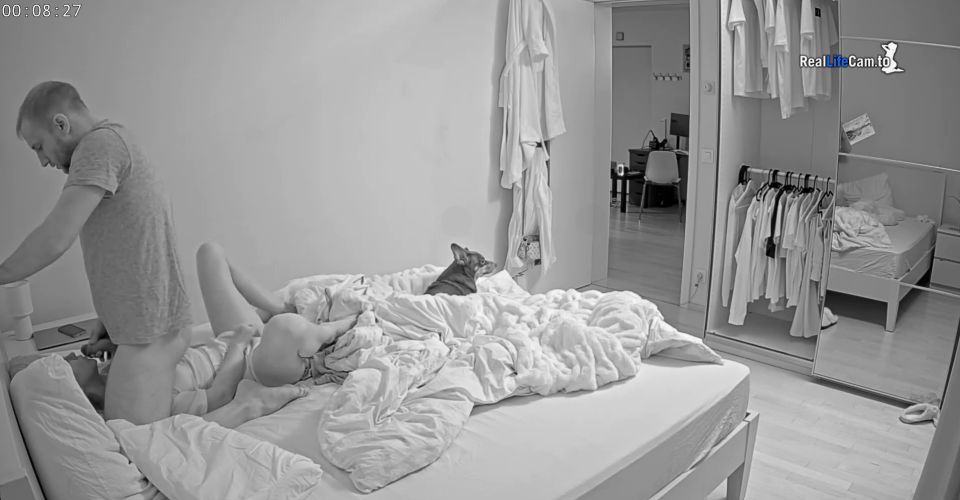 [K2S.CLUB] Reallifecam - Leora Sucks Paul'S Cock And She Rubs Her Pussy With Her Finger 21.09.2025 - FullHD 996P