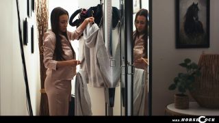 MrsHorsecock 25 06 27 Josephine Jackson And Matty Mila.-2