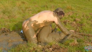 Lyndra Lynn - Lara croft wird im schlamm gefickt 1012P - Mdh-8