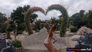 6233 Crocodiles Munching And Thai Gf Cumming-2