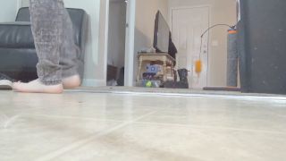 [K2S.CLUB] CurvyElvishGirl - Bare feet pacing- hard floors - HD 720P-5