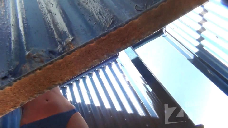   Voyeur – Beach_cabin_18 (AVI, FullHD, 1920×1080), voyeur on voyeur