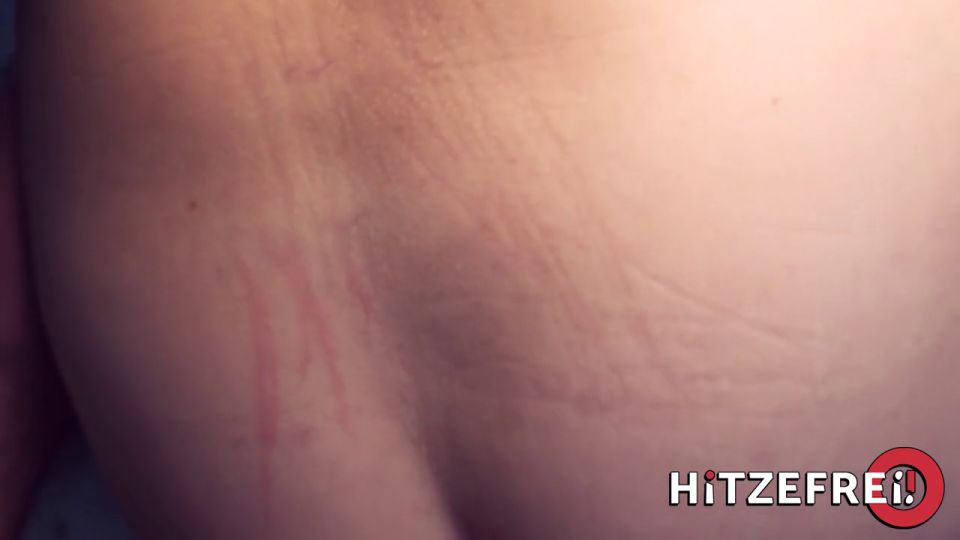 Video Hot Airport Fuck With a Busty Candy Alexa 720p HD