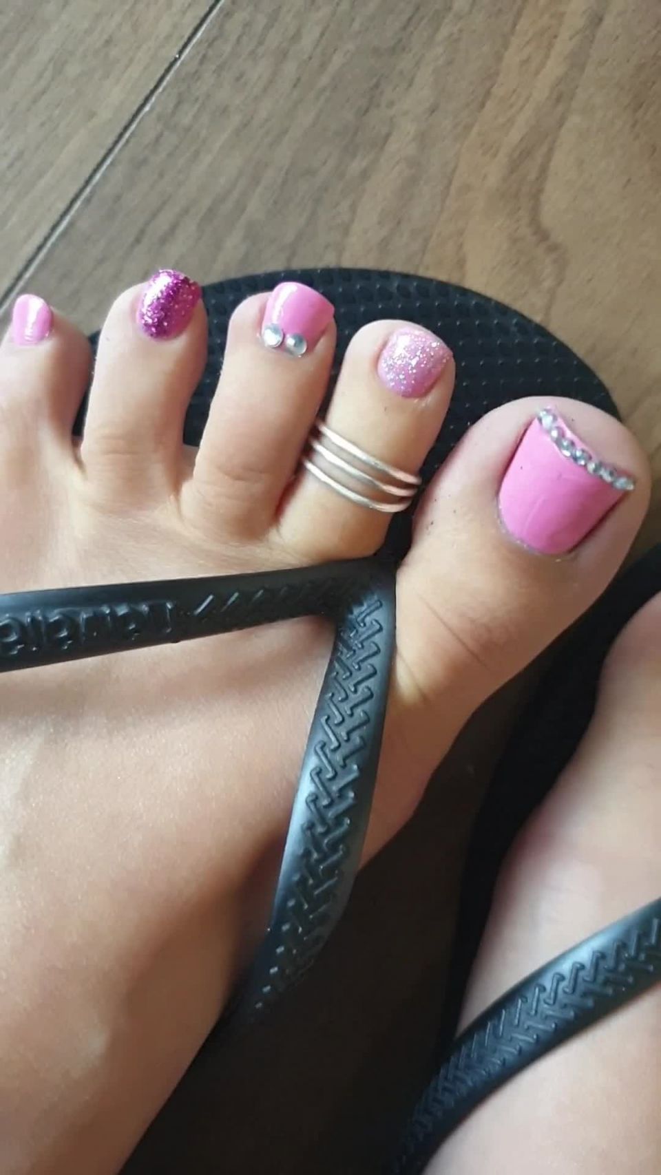 online porn video 22 foot fetish culture vegan footqueen 02-11-2019 I wish you would all take turns cumming on my toes, vegan footqueen on feet porn