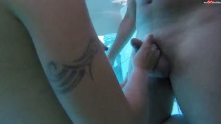 [K2S.CLUB] HornyRoxy - Unfassbar heftige SpermaExplosion - Ihr h?rt nich mehr auf zu spritzen - HD 720P-2