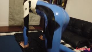 7149 Lee And Rei Latex And Vinyl Workout 1080p-2