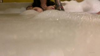 Mistress Damazonia - You know I enjoy a large and beautiful jacuzzi - Smoking-6