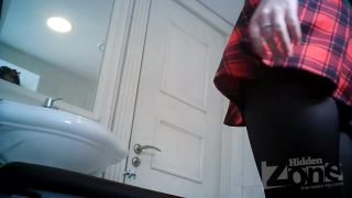 Voyeur – Beach Cabin F075 - [Webcam]-3