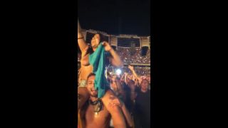 Vasco_Rossi_Bari_2018_rewind-8