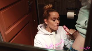 Public Amateur Teenager Blowjob In Toilet - Luxurygirl-5