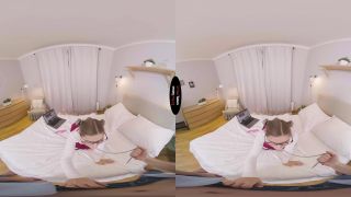 Playing With Pet Sister - Gear VR-1