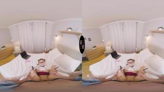 Playing With Pet Sister - Gear VR-4