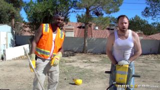 Richelle Ryan's Intense Jackhammer Action: Must-See!-1