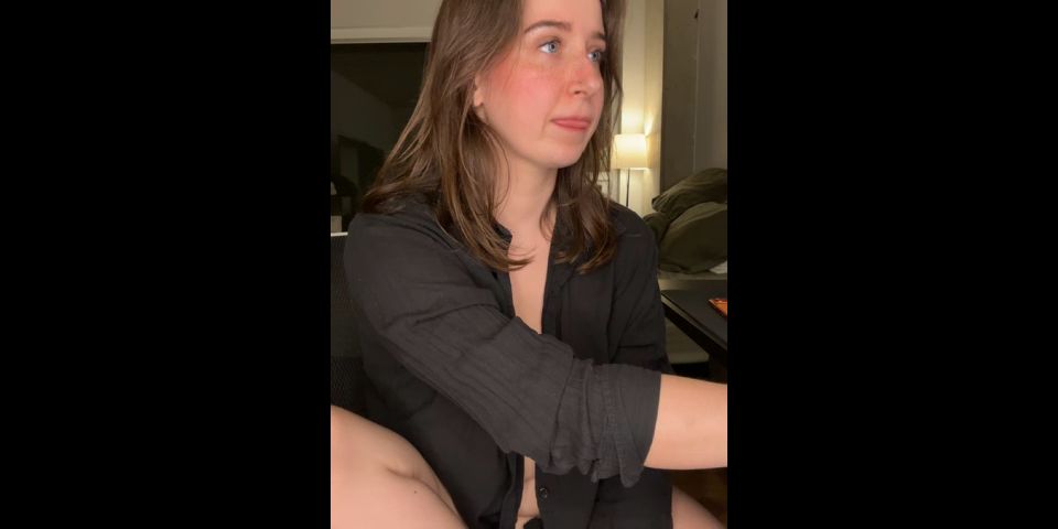 Scarlet Chase - Outdoors Playing With Oil Anal Toys 2  Solo Scarlet Chase