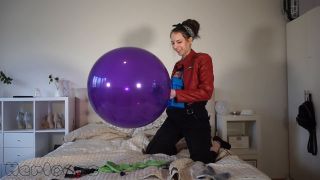 Saskia - Party prep gone wrong - Herloons (FullHD 2024) New Porn-9