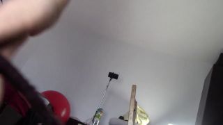 HairyMaid - Esposa amadora se diverte experimentando roupas e cortando-as. Esposa amadora dança nua pela casa.-5