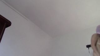 HairyMaid - Esposa amadora se diverte experimentando roupas e cortando-as. Esposa amadora dança nua pela casa.-8
