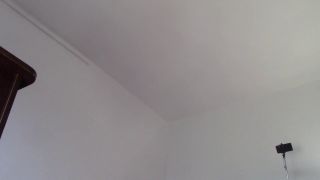 HairyMaid - Esposa amadora se diverte experimentando roupas e cortando-as. Esposa amadora dança nua pela casa.-9