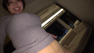 300MIUM-1207 【夜中の日跨ぎ生えっち】家でリラックスしてるマッサージ好きGカップ彼女と、部屋着すっぴん姿で貪り合う。僕にしか絶対見せない笑顔、メス顔、イキ顔…。隙あらば彼女の豊満なおっぱいを堪能できる、人生で一番幸せな時間を疑似体験してみませんか？スキンシップを重ねて次第に互いに求め合って織りなす中出し夜更かしSEXと、朝勃ちチ◯コを喉奥イラマチオで包み込まれる朝。秘密のカップルハメ撮り...-2
