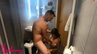 Gymbunny - Beim Duschen ueberrascht - Voyeur Blowjob , real amateur swingers on amateur porn -2