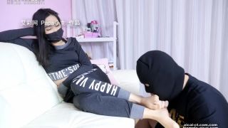 7161 Footfetish, licks feet, foot job-9