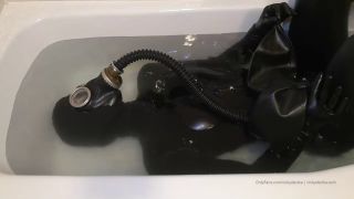 [GetFreeDays.com] Gas Mask And Rebreather Bags Underwater Part 1 Of 2 latex skirt porn-5