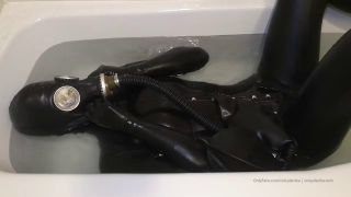 [GetFreeDays.com] Gas Mask And Rebreather Bags Underwater Part 1 Of 2 latex skirt porn-6